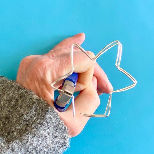 Margot Potter's Shine a Star Earrings - , Contemporary Wire Jewelry, Design, , Mark one wire as before